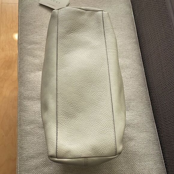 Gucci Soho Medium Leather Tote in Ivory - Picture 4 of 16